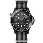 海马<span class="nowrap">系列</span> 43.5毫米, 黑色陶瓷表壳 搭配 NATO表带 - 21092442001002