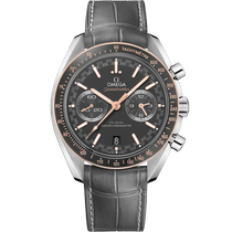 超霸<span class="nowrap">系列</span> 44.25毫米, 精钢表壳 搭配 皮表带 - 32923445106001